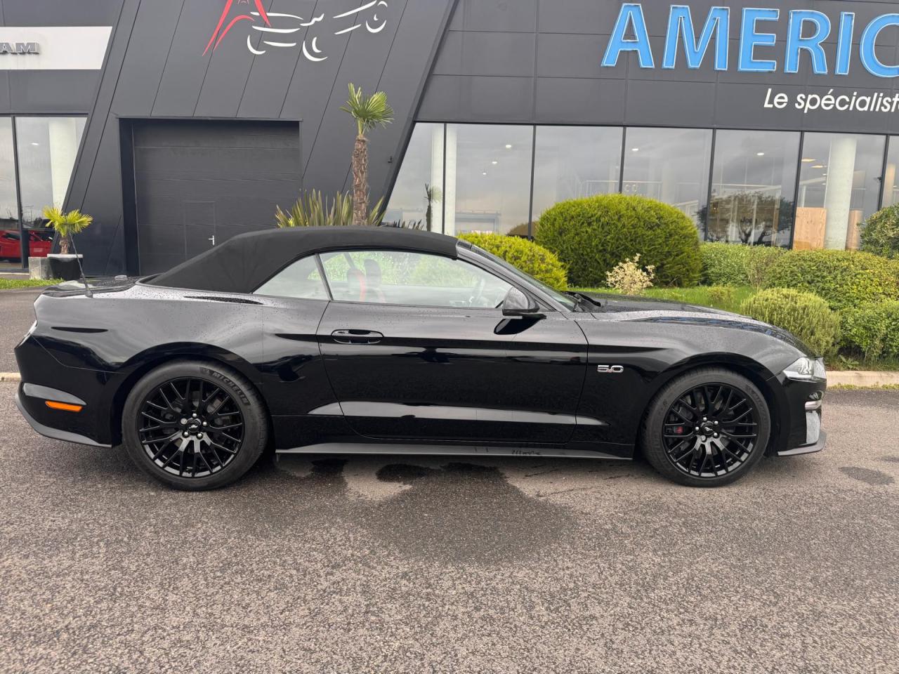 FORD MUSTANG GT CABRIOLET V8 5.0L