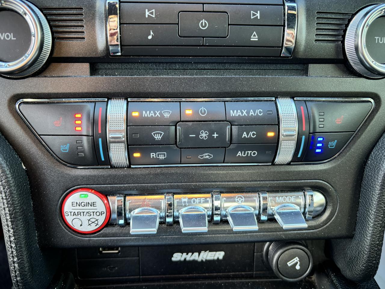 FORD MUSTANG GT Fastback V8 5.0L BLACK SHADOW EDITION