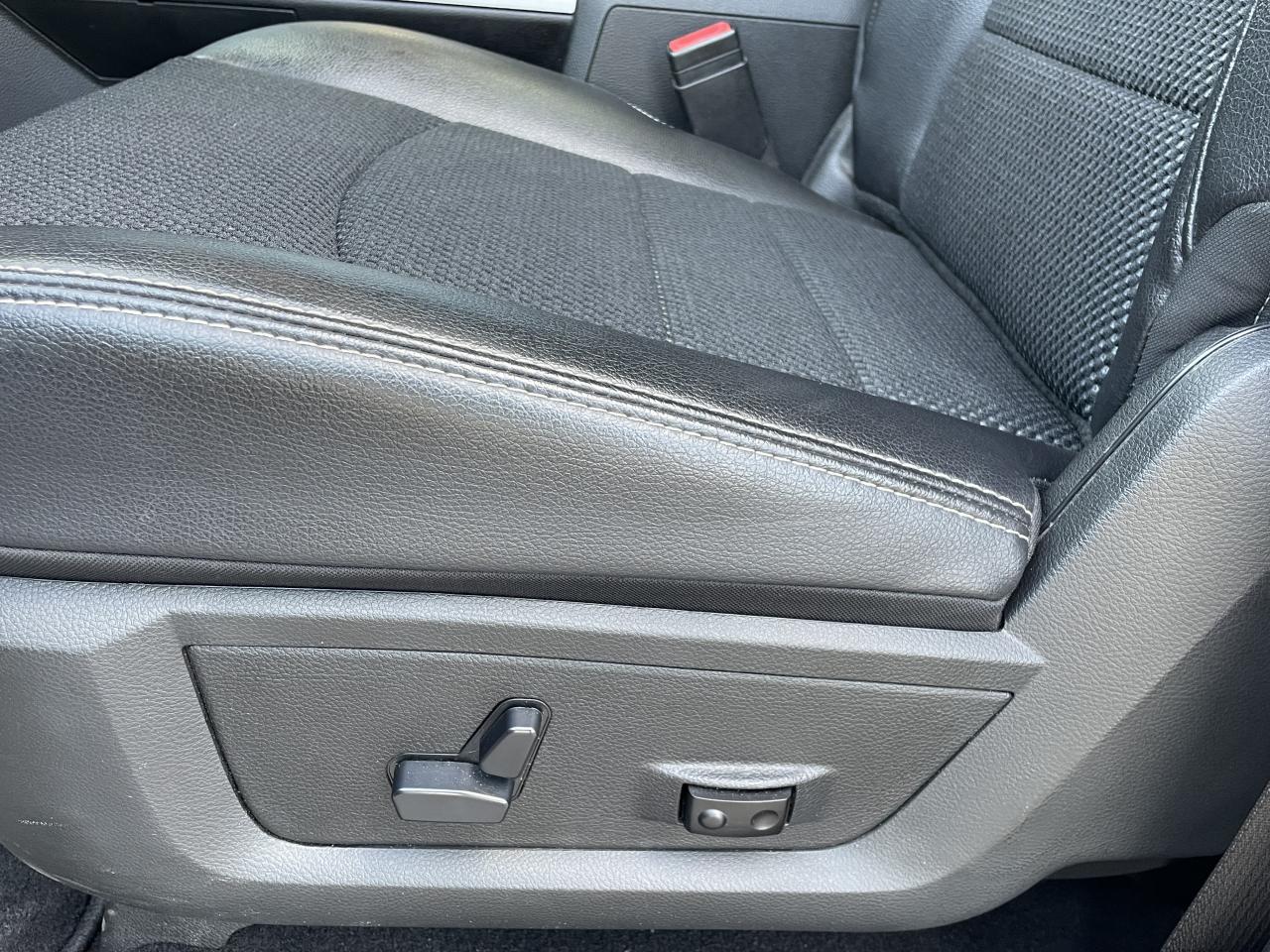 DODGE RAM CREW SPORT CLASSIC BLACK PACKAGE