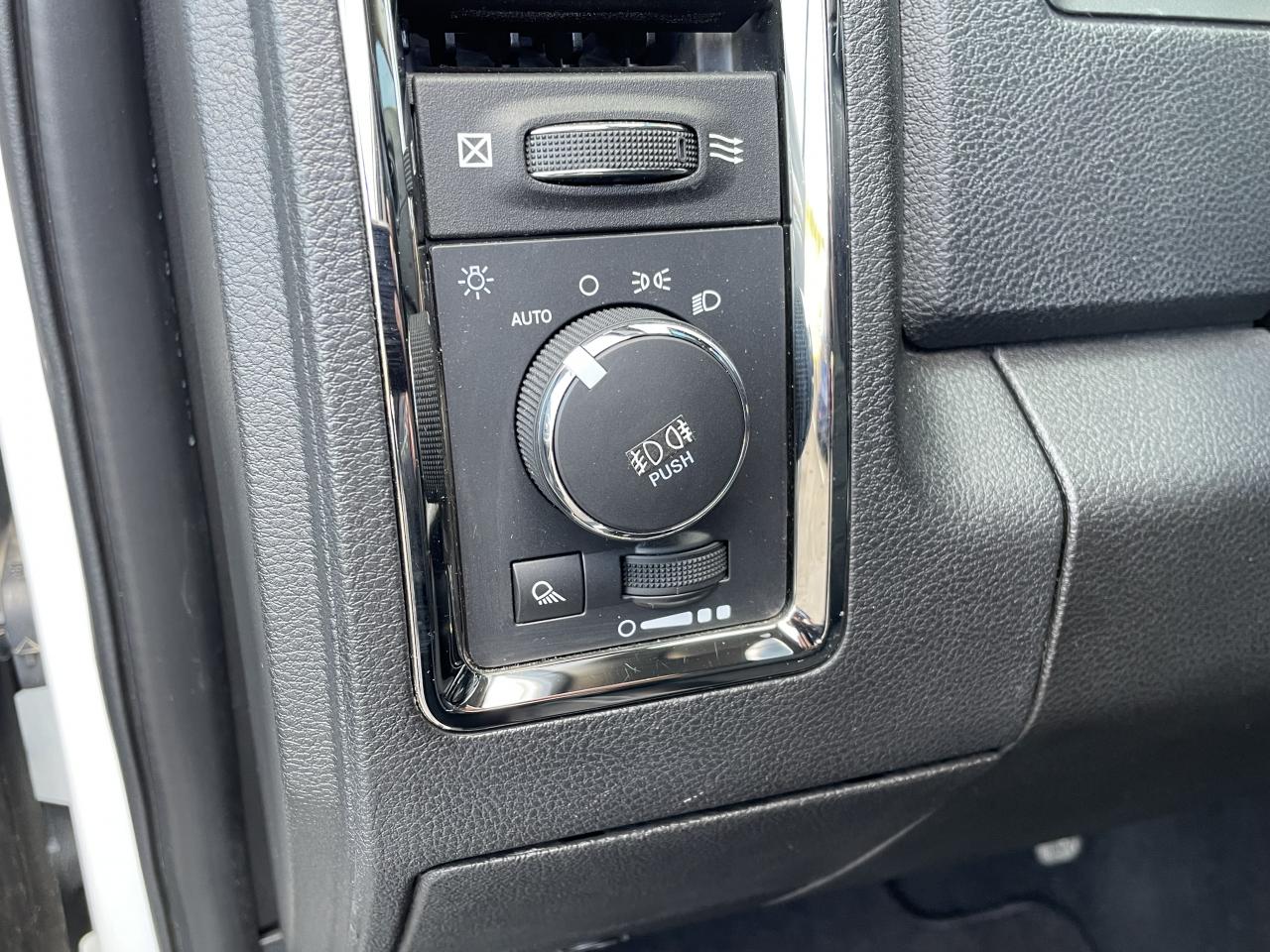 DODGE RAM CREW SPORT CLASSIC BLACK PACKAGE