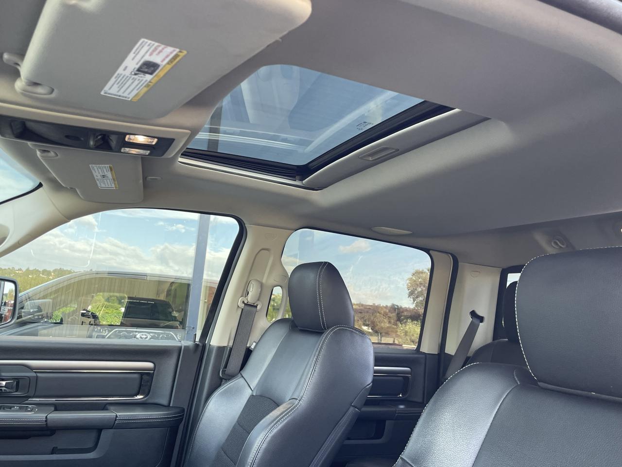 DODGE RAM CREW SPORT CLASSIC BLACK PACKAGE