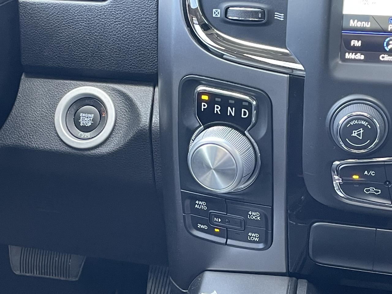 DODGE RAM CREW SPORT CLASSIC BLACK PACKAGE