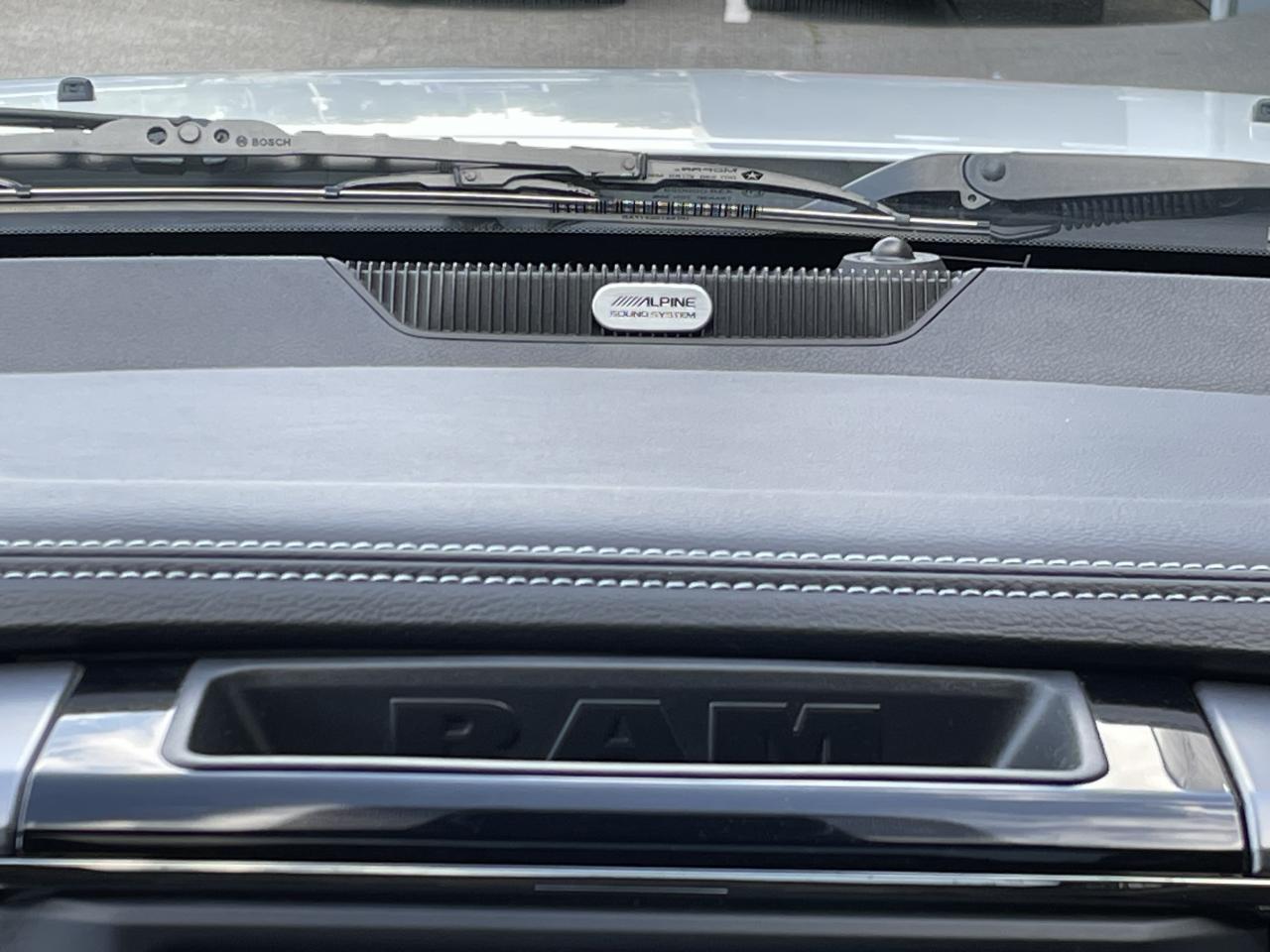 DODGE RAM CREW SPORT CLASSIC BLACK PACKAGE