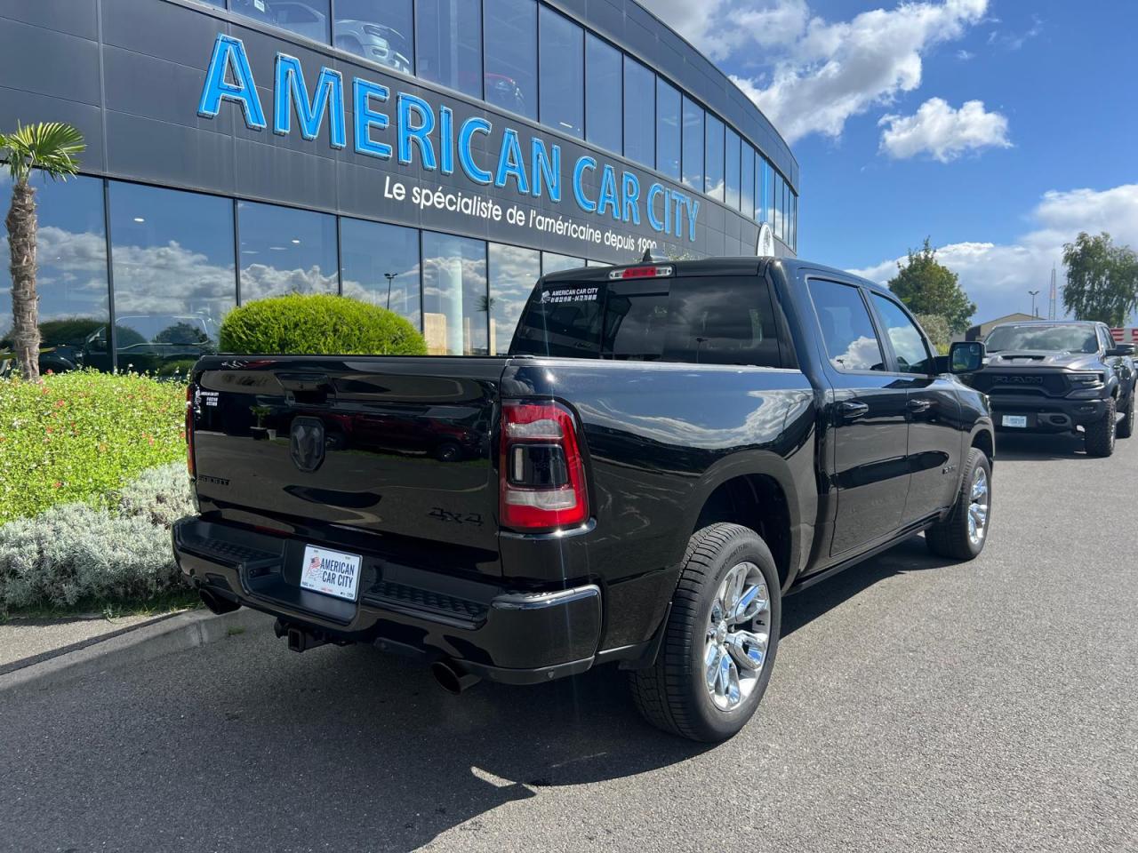 DODGE RAM 1500 CREW SPORT V8 5.7L HEMI
