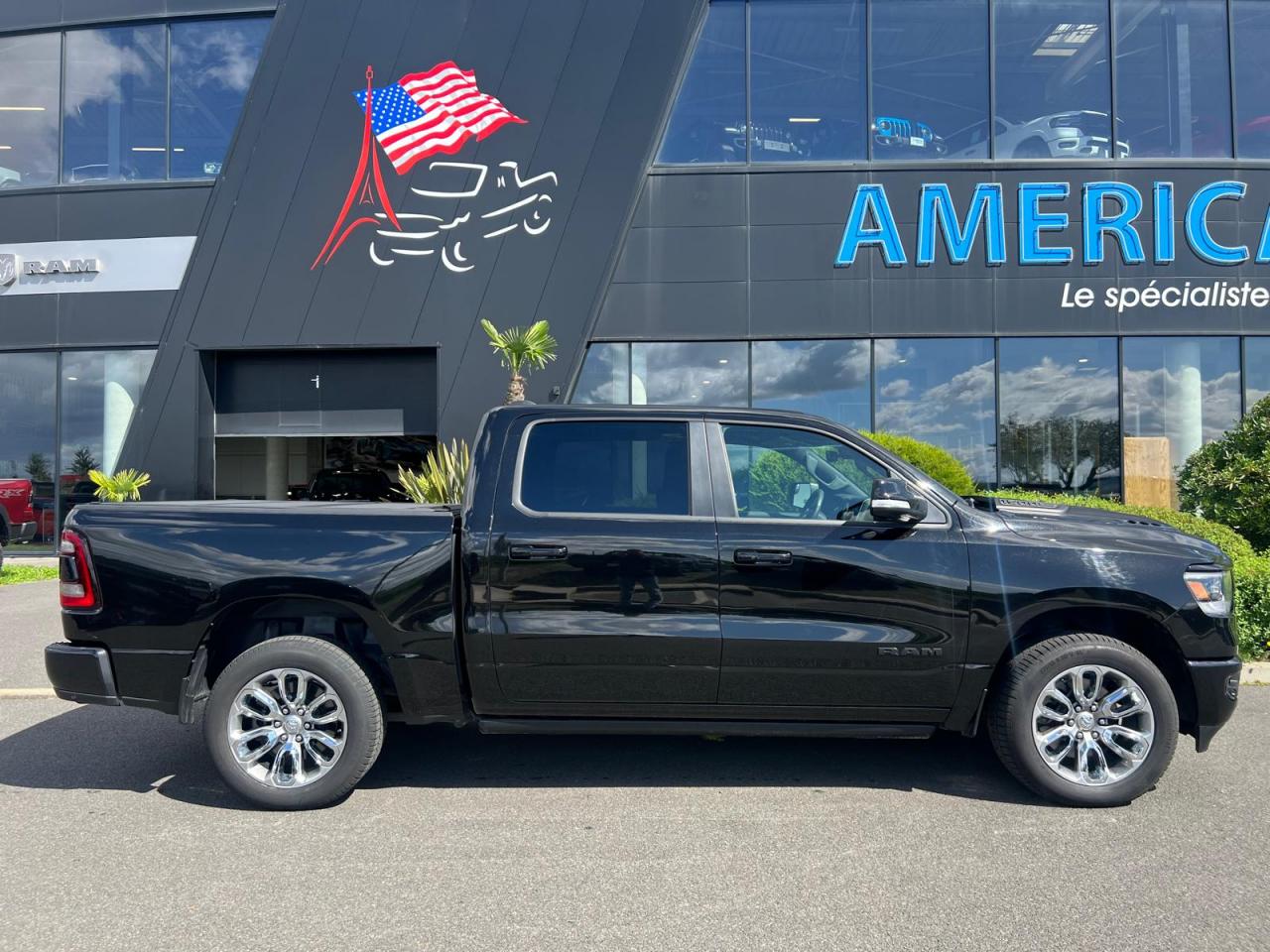 DODGE RAM 1500 CREW SPORT V8 5.7L HEMI