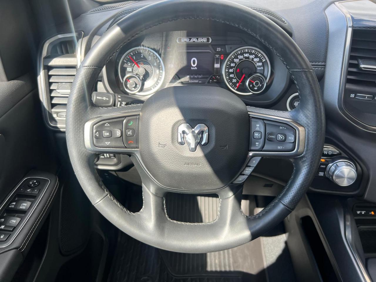 DODGE RAM 1500 CREW SPORT V8 5.7L HEMI