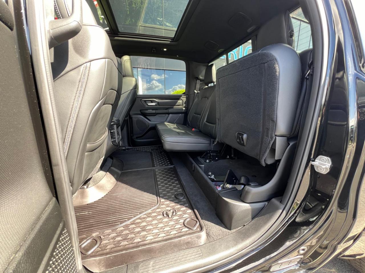 DODGE RAM 1500 CREW SPORT V8 5.7L HEMI