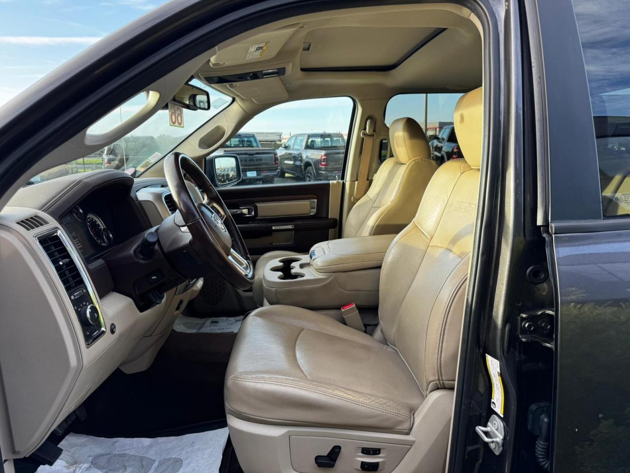 DODGE RAM 1500 CREW LARAMIE SPORT