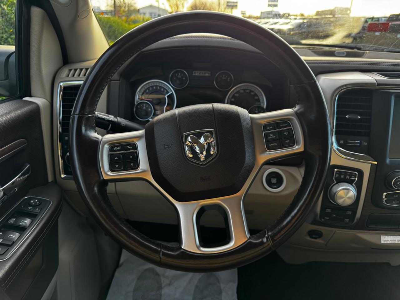 DODGE RAM 1500 CREW LARAMIE SPORT