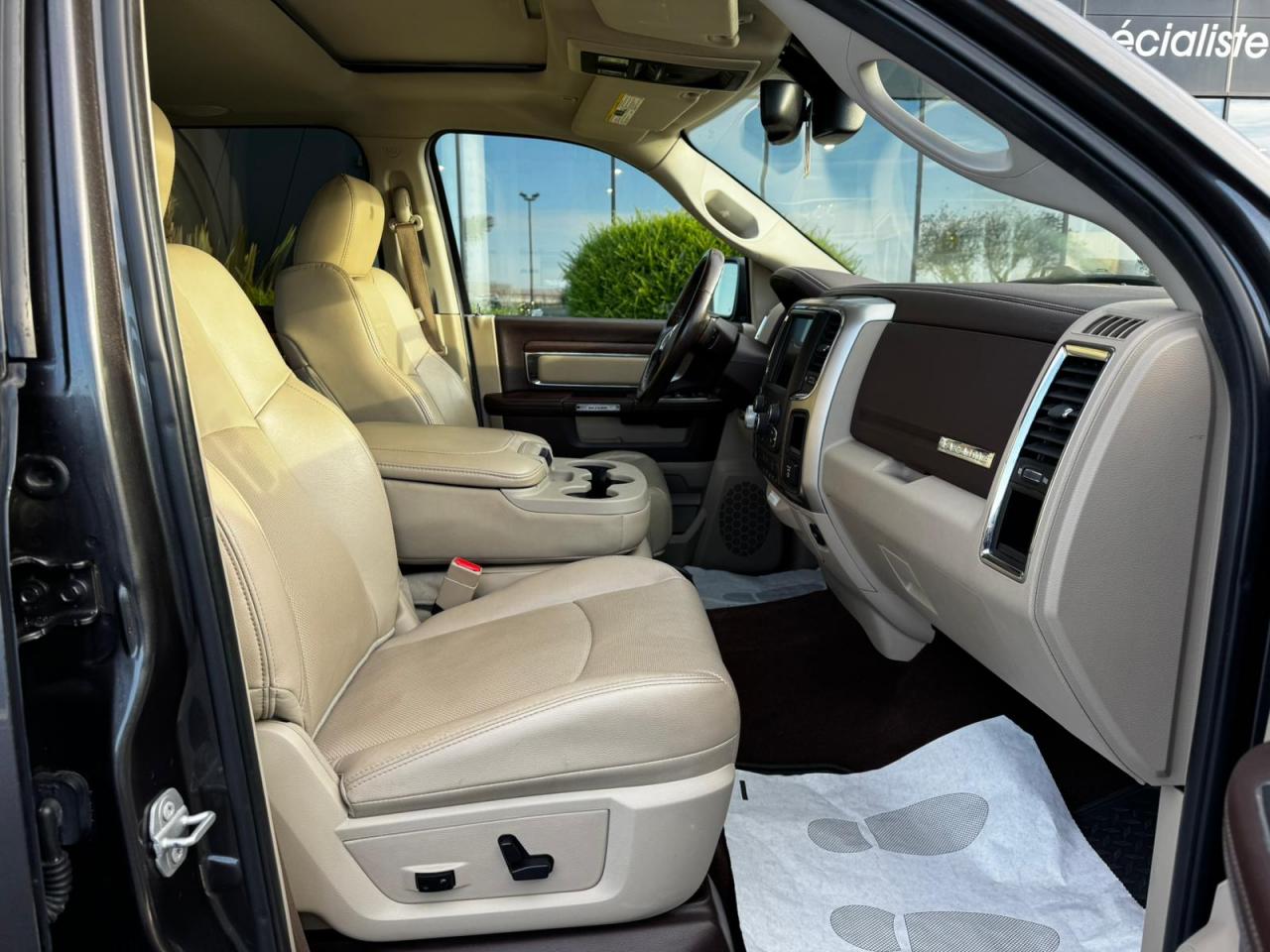 DODGE RAM 1500 CREW LARAMIE SPORT