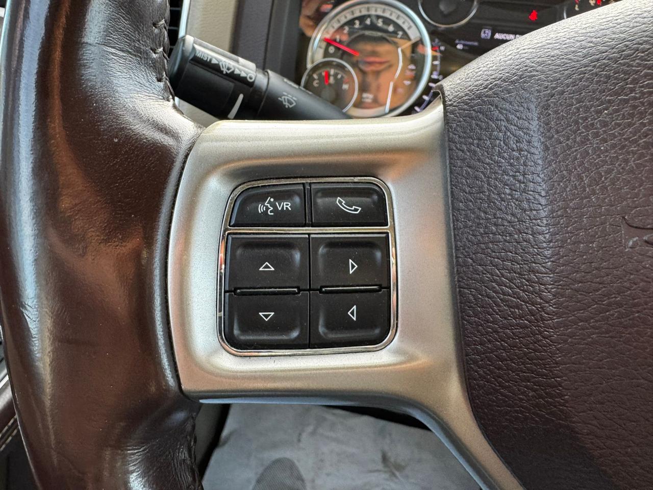 DODGE RAM 1500 CREW LARAMIE SPORT