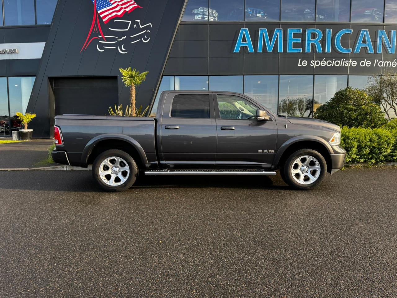 DODGE RAM 1500 CREW LARAMIE SPORT