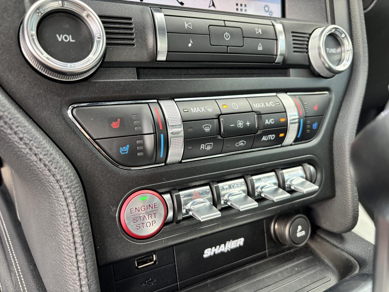 FORD MUSTANG Fastback GT 5.0L V8 450ch