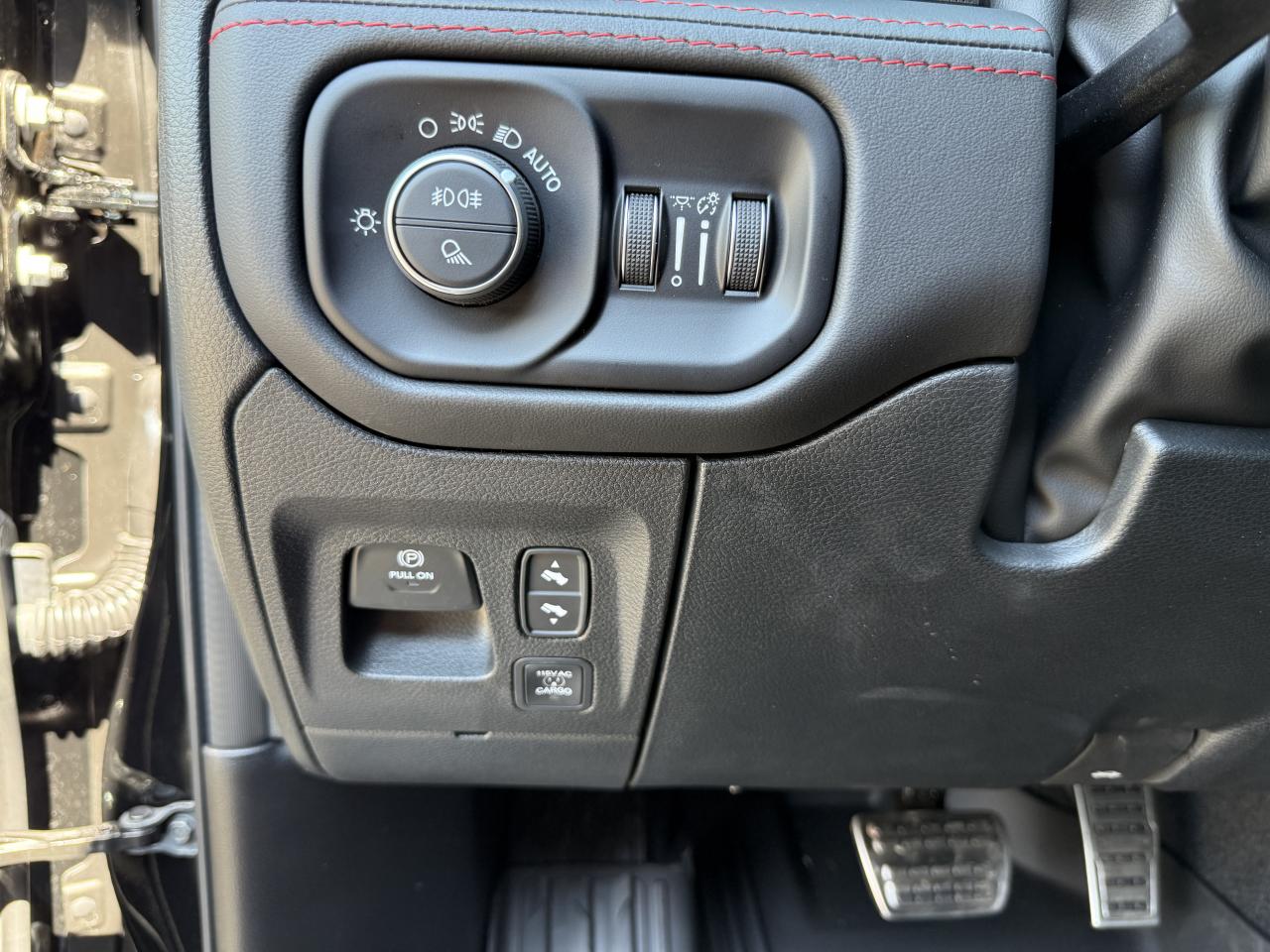 DODGE RAM 1500 CREW RHO