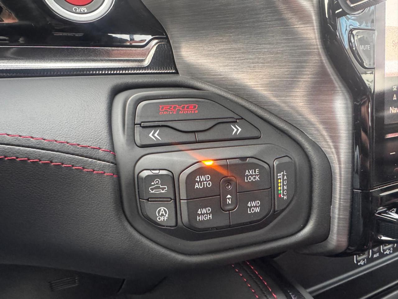 DODGE RAM 1500 CREW RHO