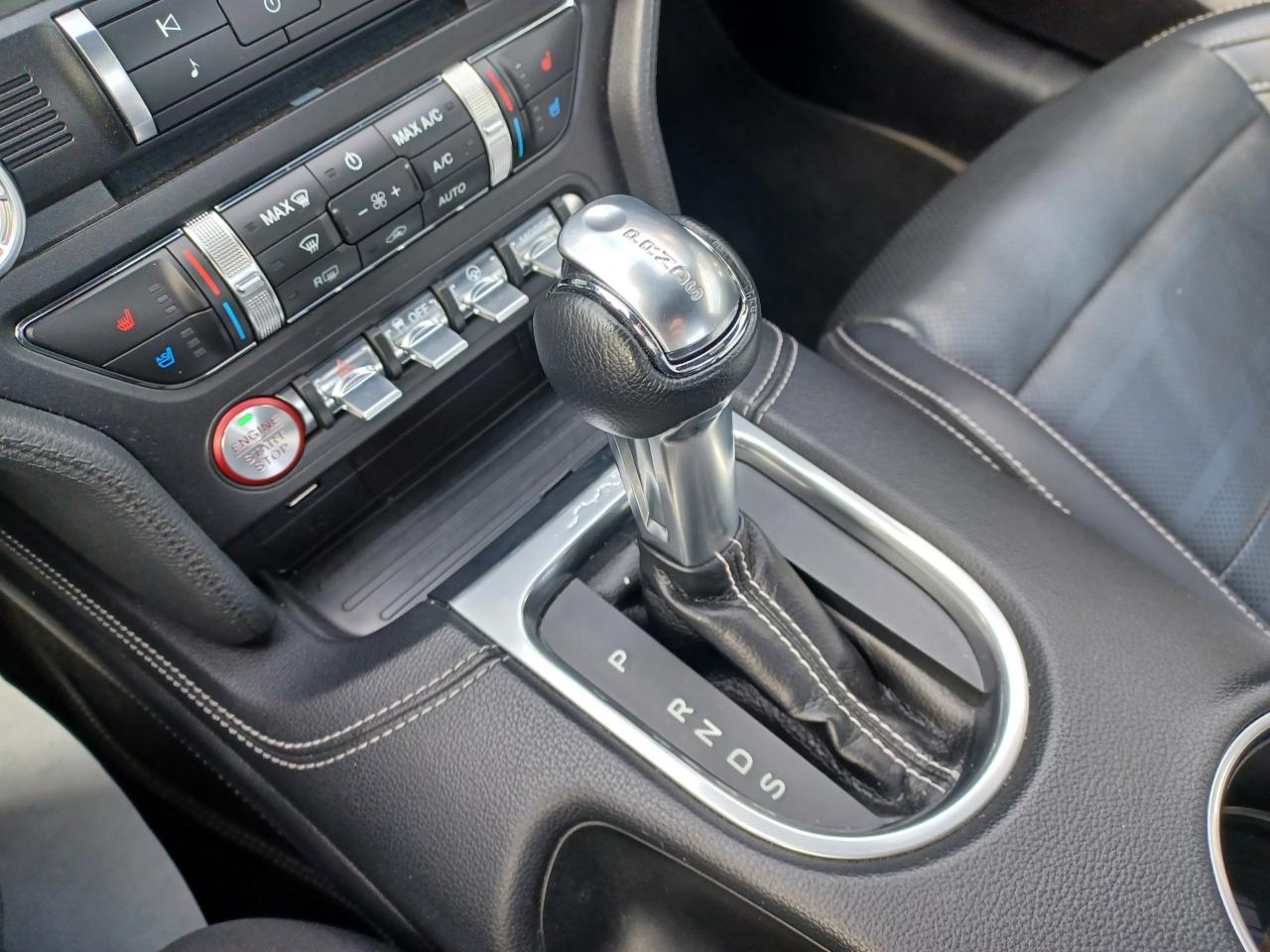 FORD MUSTANG GT FASTBACK 5.0L V8 450ch