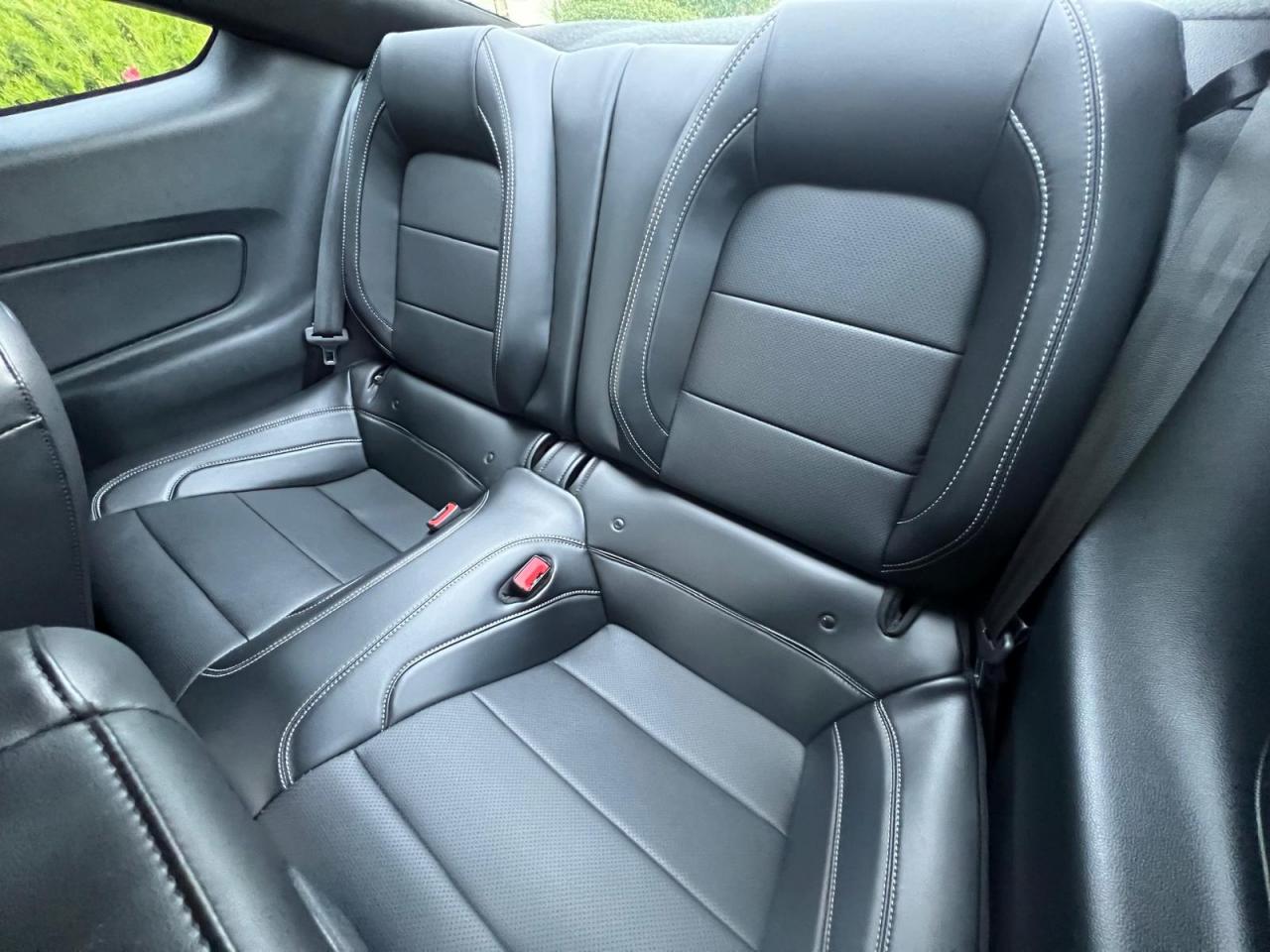 FORD MUSTANG GT FASTBACK 5.0L V8 450ch