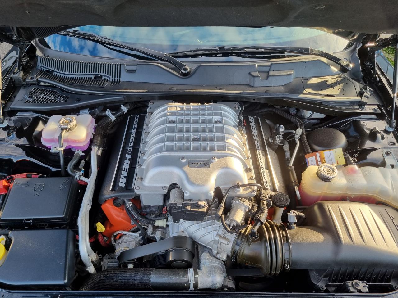 DODGE CHALLENGER SRT HELLCAT V8 6,2L SUPERCHARGED 707hp