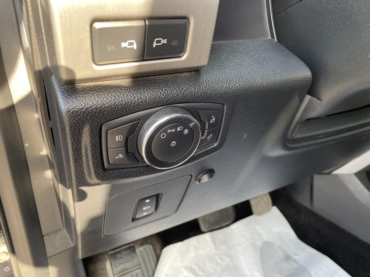 FORD F150 SUPERCREW PLATINUM V8 5.0L FLEXFUEL - VENTE PRO