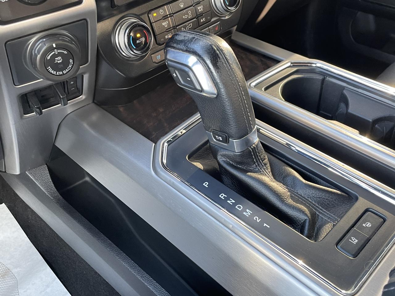 FORD F150 SUPERCREW PLATINUM V8 5.0L FLEXFUEL - VENTE PRO