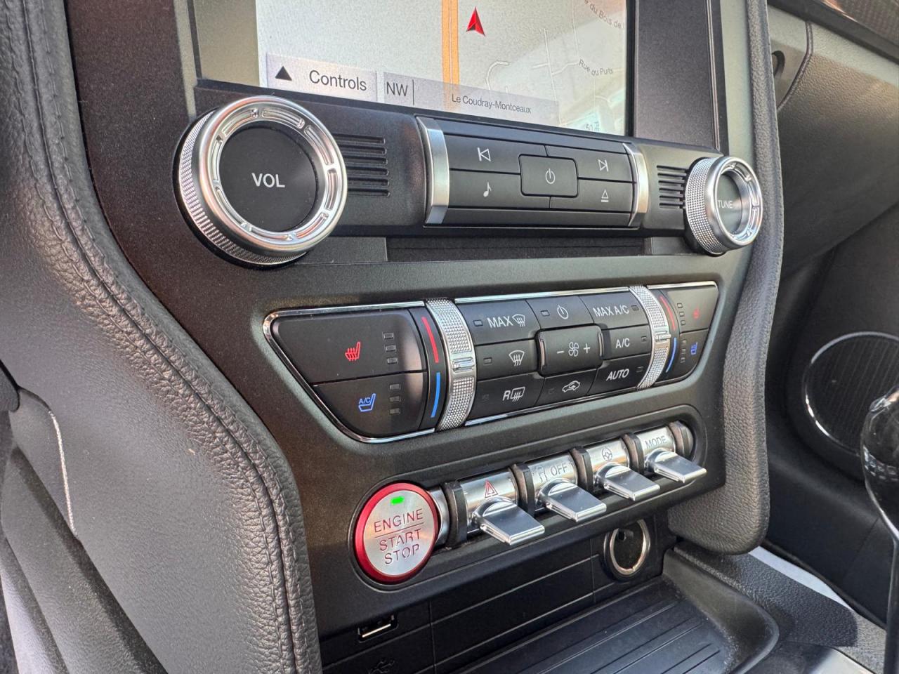 FORD MUSTANG GT FASTBACK V8 5.0L BVA10