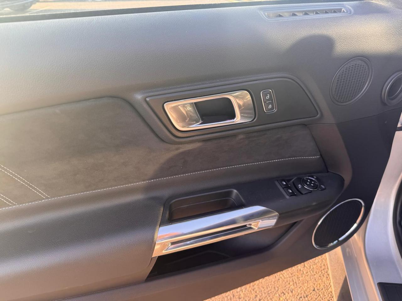 FORD MUSTANG GT FASTBACK V8 5.0L BVA10