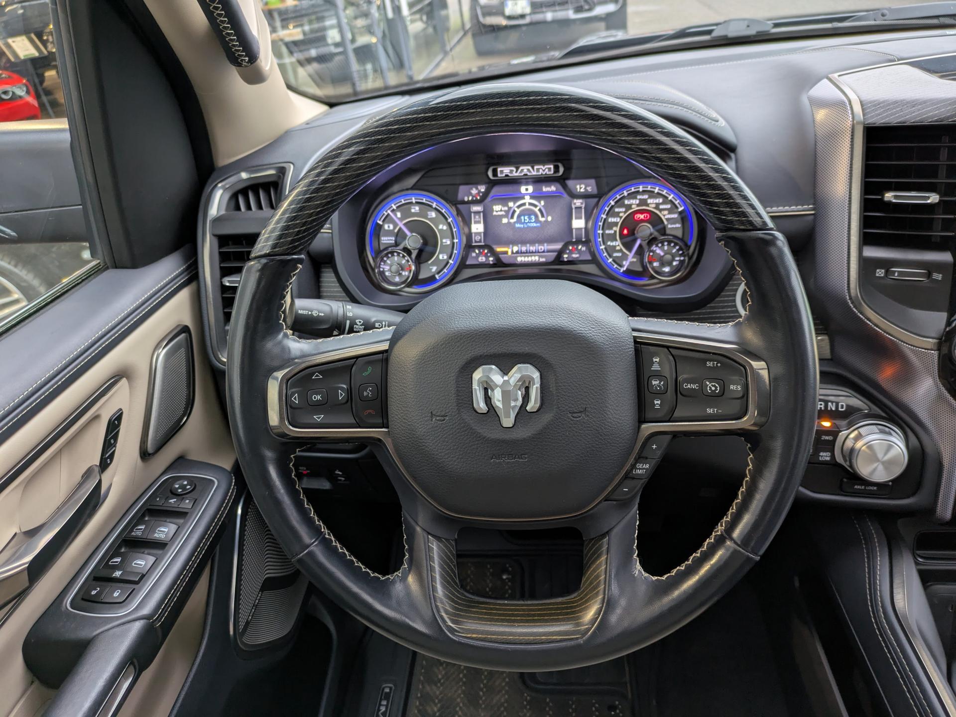 DODGE RAM 1500 CREW LIMITED