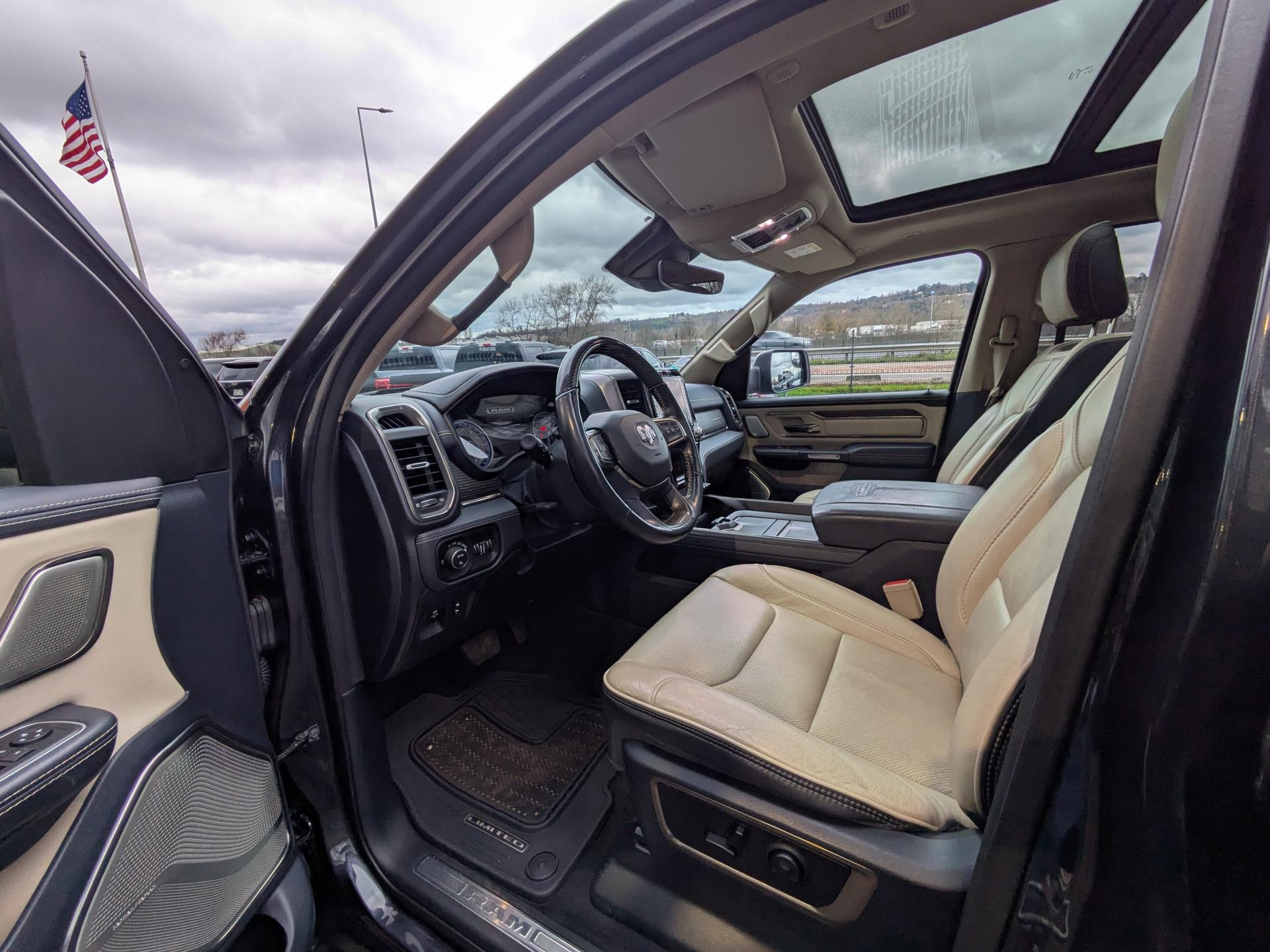 DODGE RAM 1500 CREW LIMITED