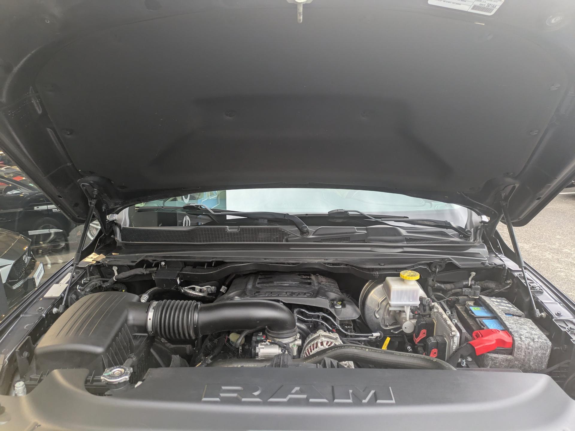 DODGE RAM 1500 CREW LIMITED