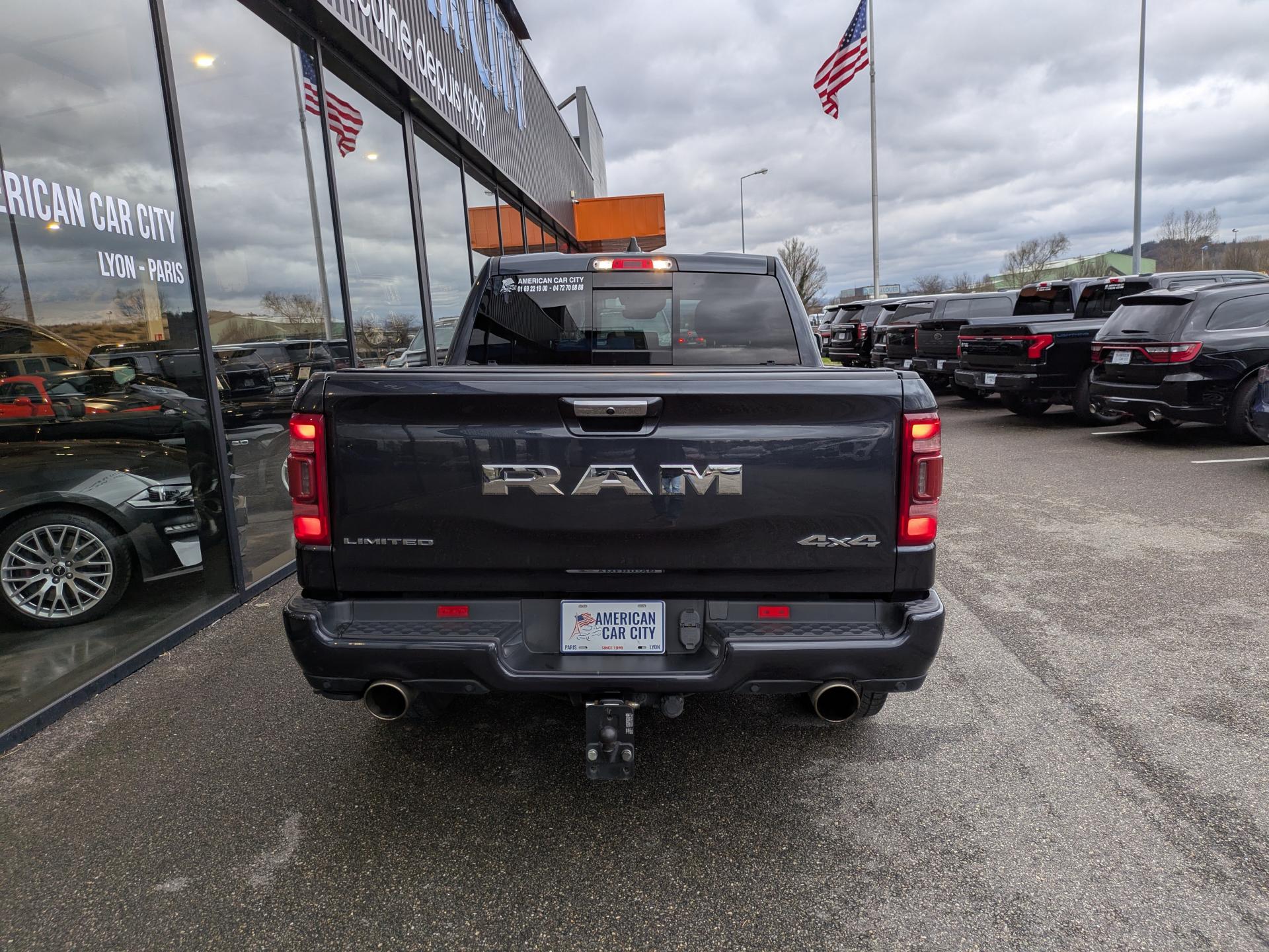 DODGE RAM 1500 CREW LIMITED