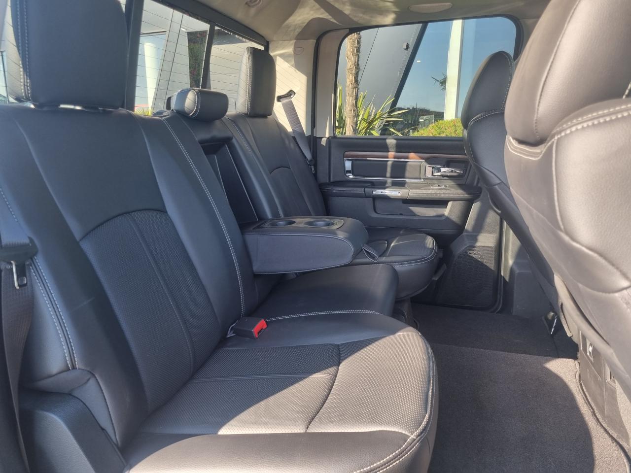 DODGE RAM 1500 CREW LARAMIE V8 5.7L 395hp