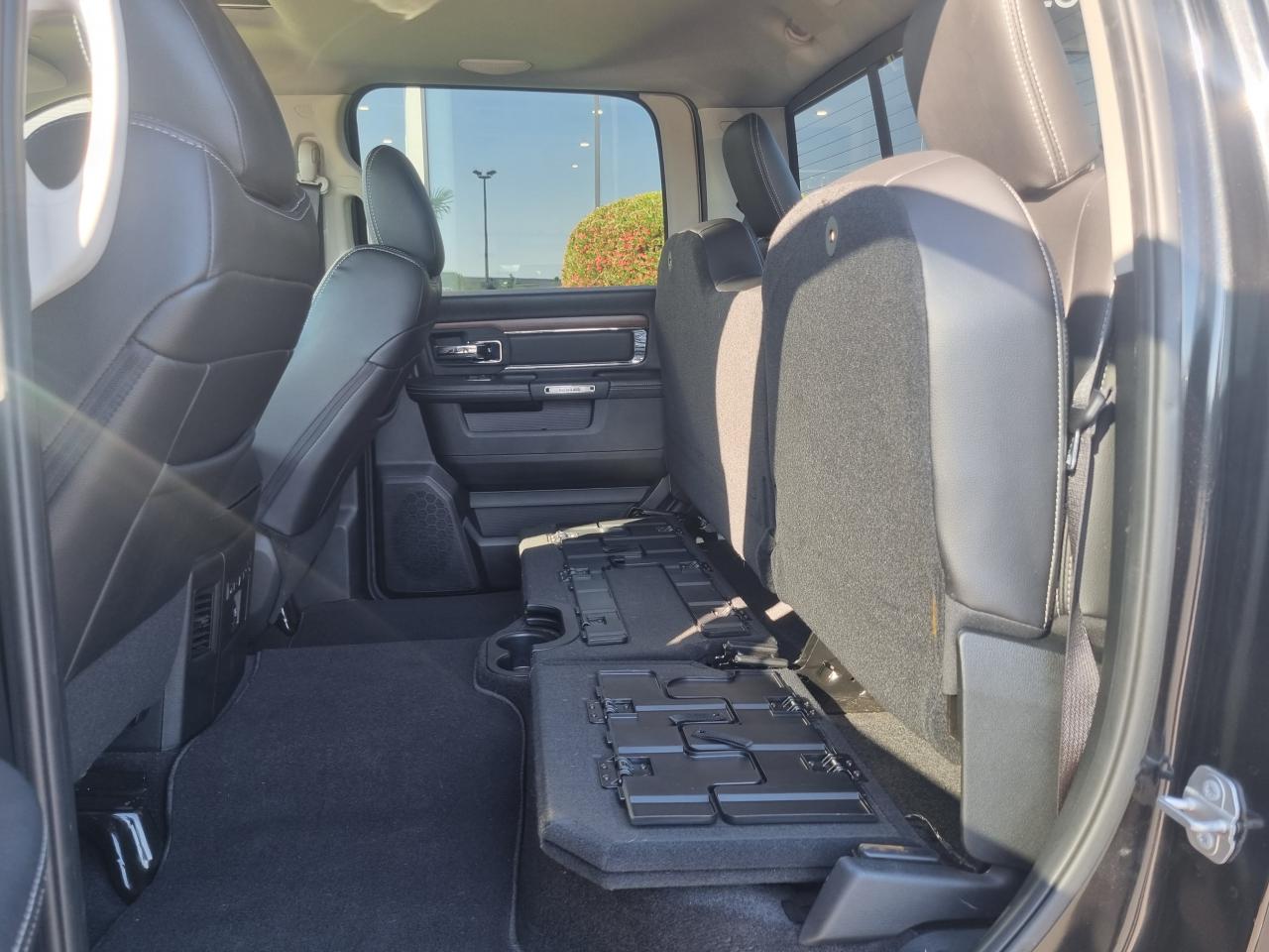 DODGE RAM 1500 CREW LARAMIE V8 5.7L 395hp