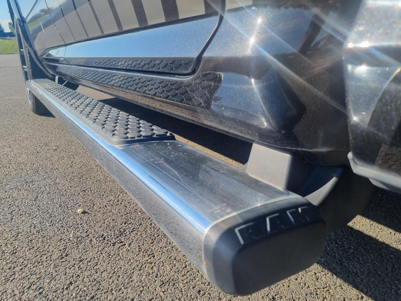 DODGE RAM 1500 CREW LARAMIE V8 5.7L 395hp