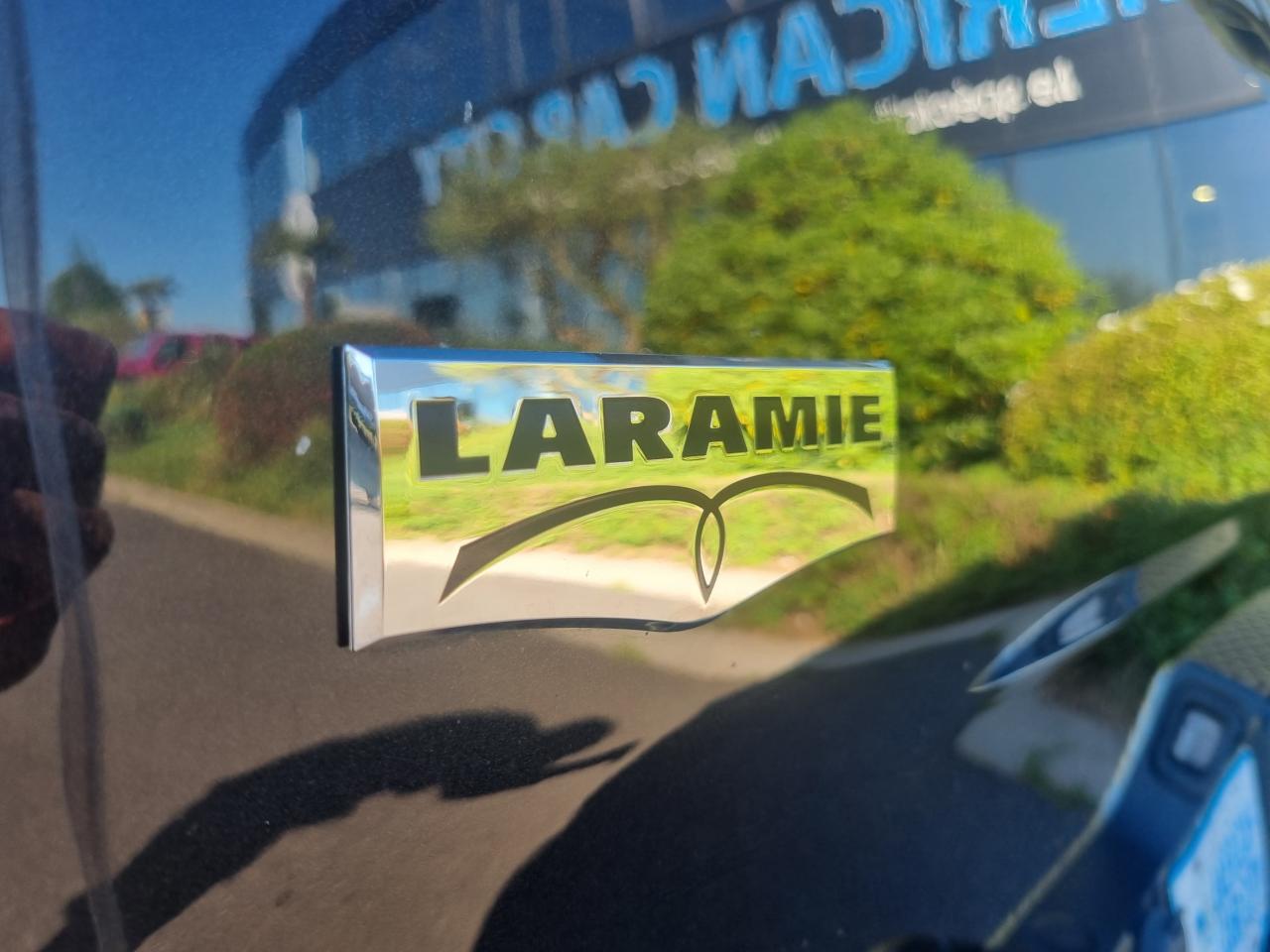 DODGE RAM 1500 CREW LARAMIE V8 5.7L 395hp