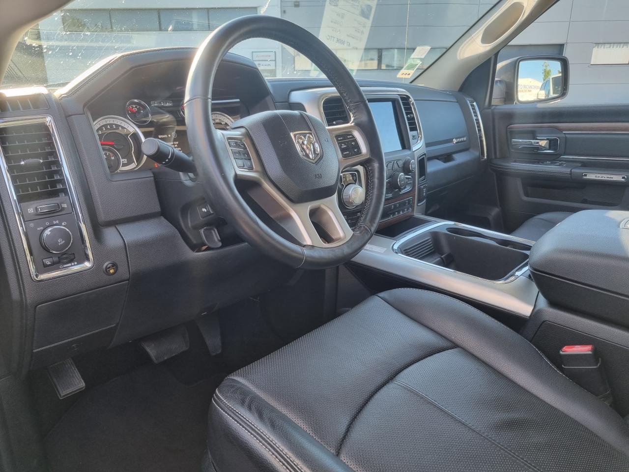 DODGE RAM 1500 CREW LARAMIE V8 5.7L 395hp