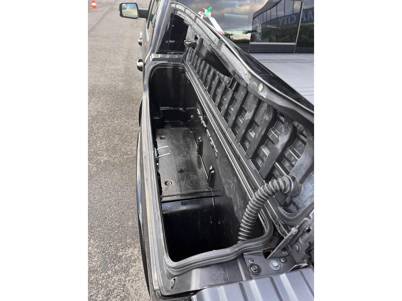 DODGE RAM 1500 CREW LARAMIE BLACK PACKAGE AIR RAMBOX GPL