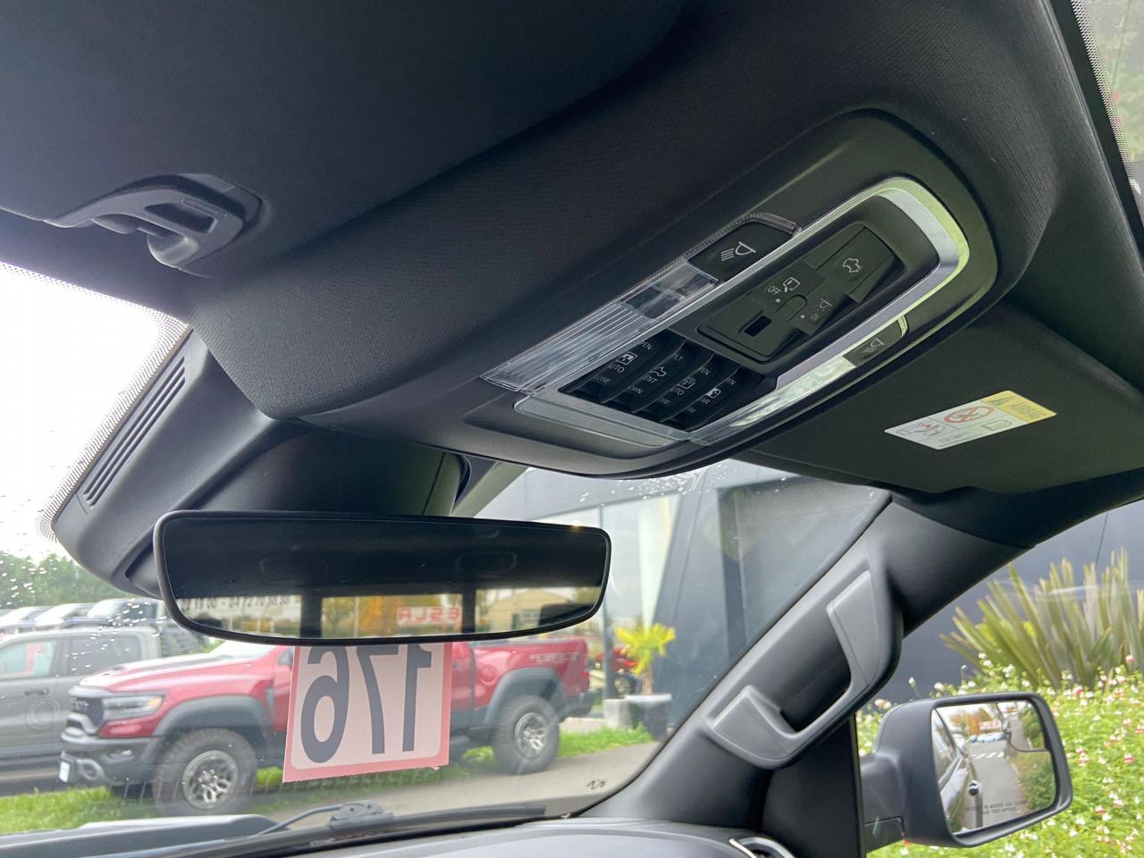 DODGE RAM 1500 CREW LARAMIE SPORT AIR