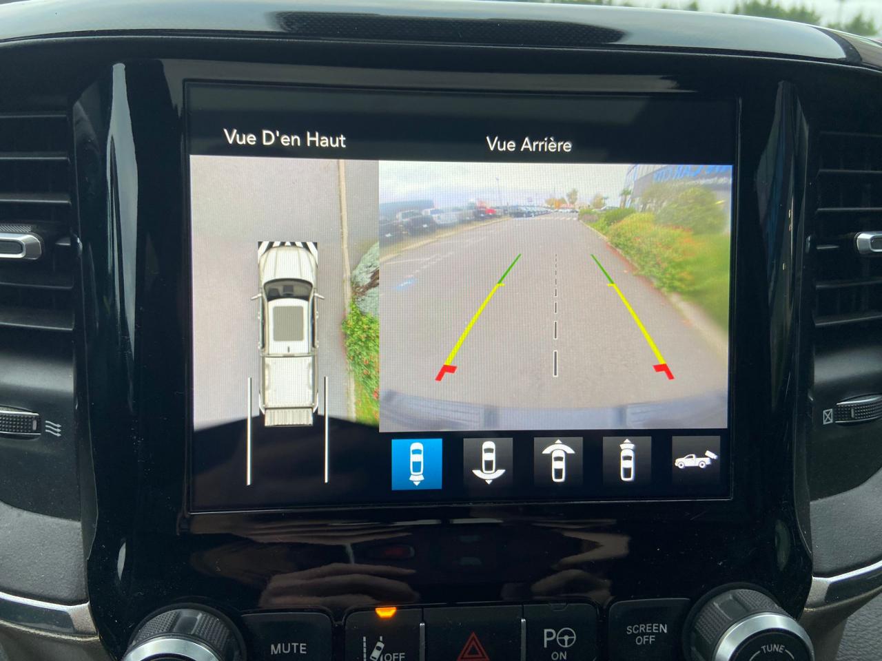 DODGE RAM 1500 CREW LARAMIE SPORT AIR