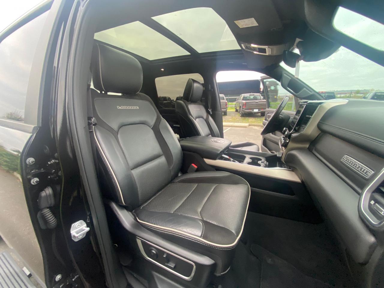 DODGE RAM 1500 CREW LARAMIE SPORT AIR