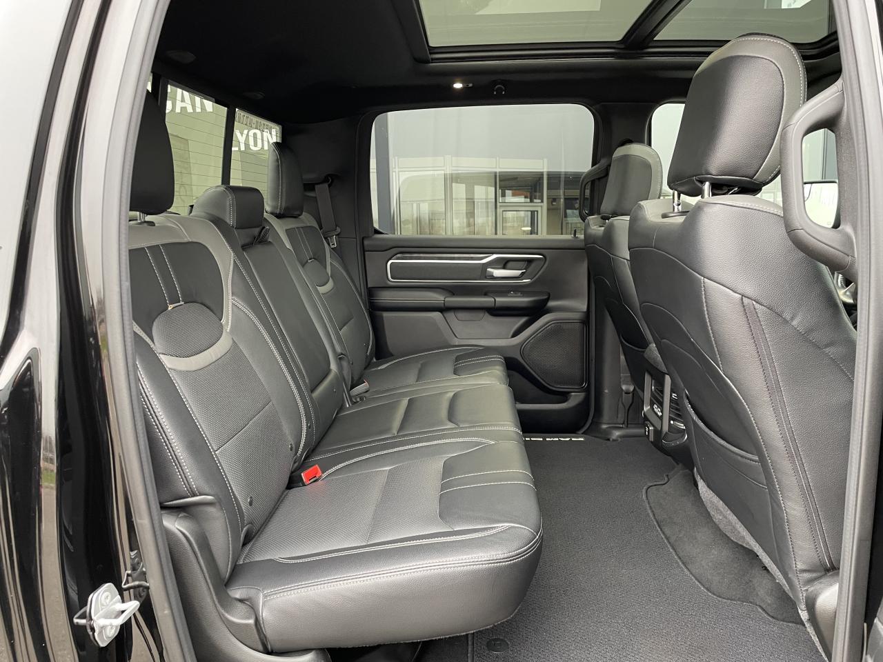 DODGE RAM 1500 CREW CAB BIGHORN AIR