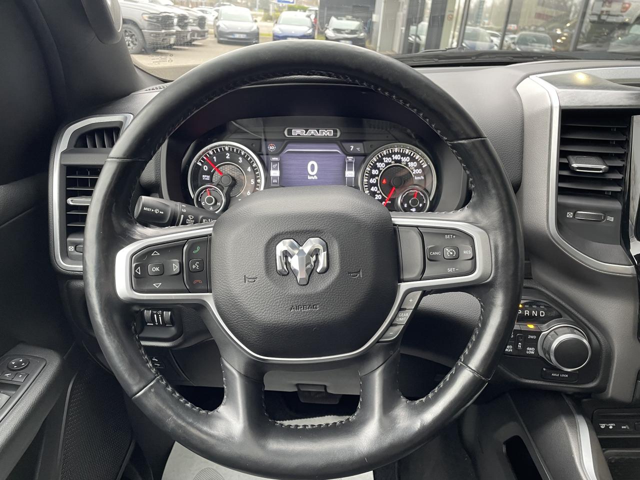 DODGE RAM 1500 CREW CAB BIGHORN AIR