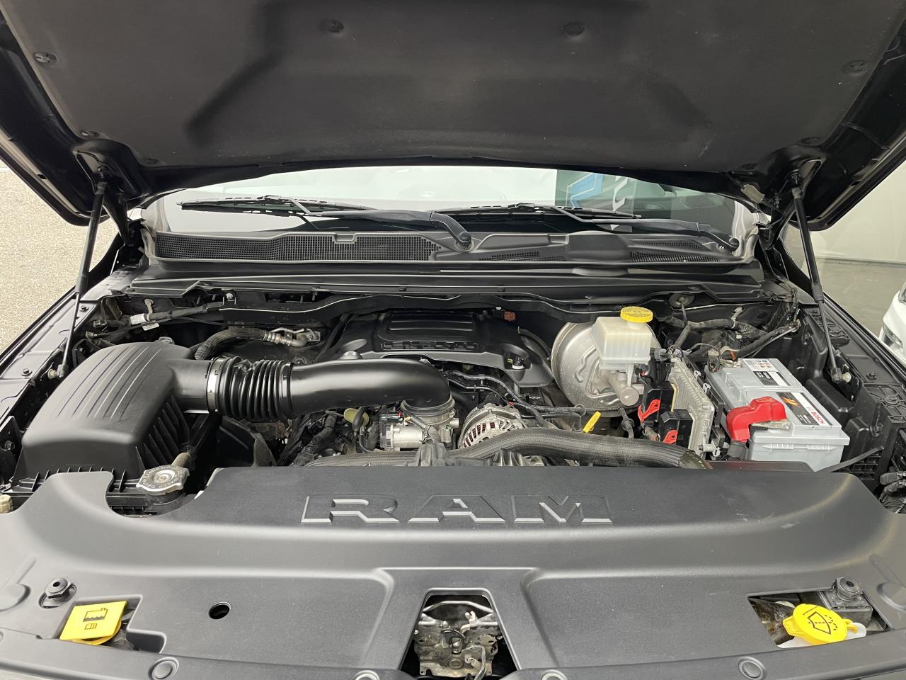 DODGE RAM 1500 CREW CAB BIGHORN AIR