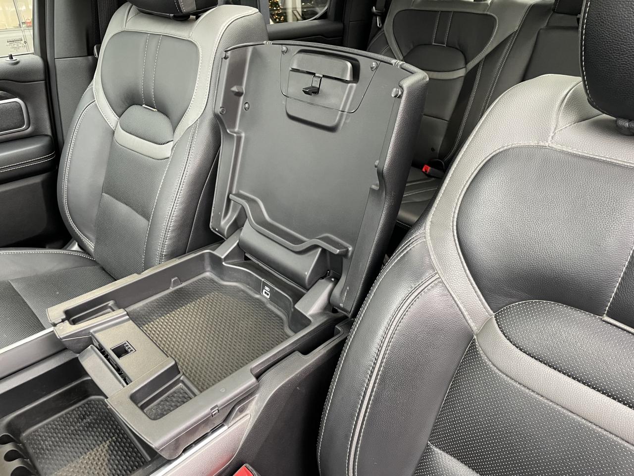 DODGE RAM 1500 CREW CAB BIGHORN AIR