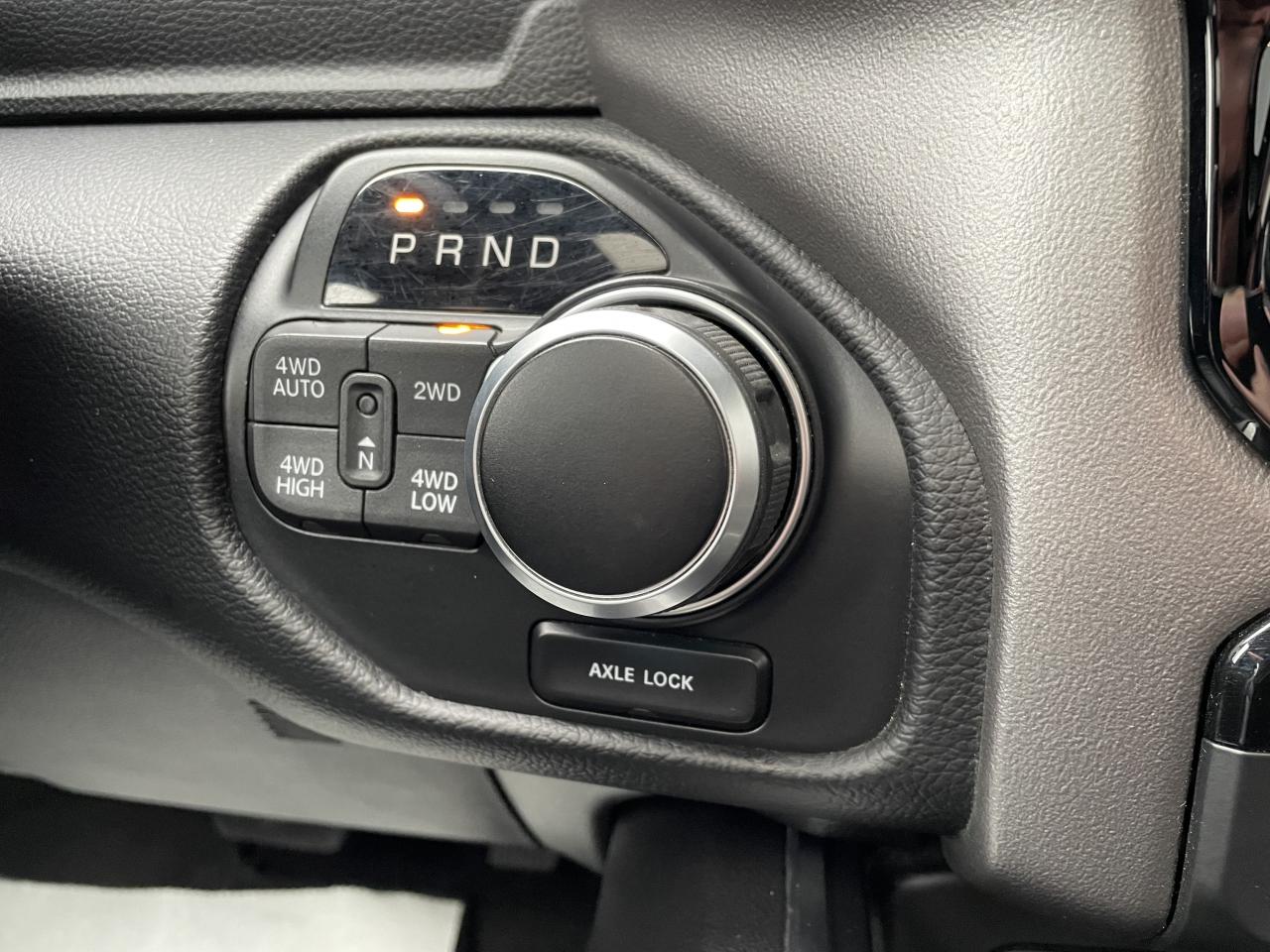 DODGE RAM 1500 CREW CAB BIGHORN AIR