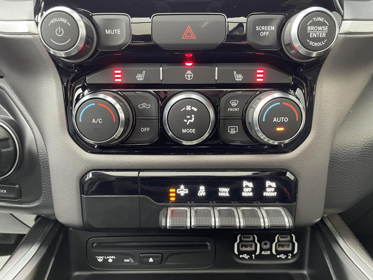 DODGE RAM 1500 CREW CAB BIGHORN AIR