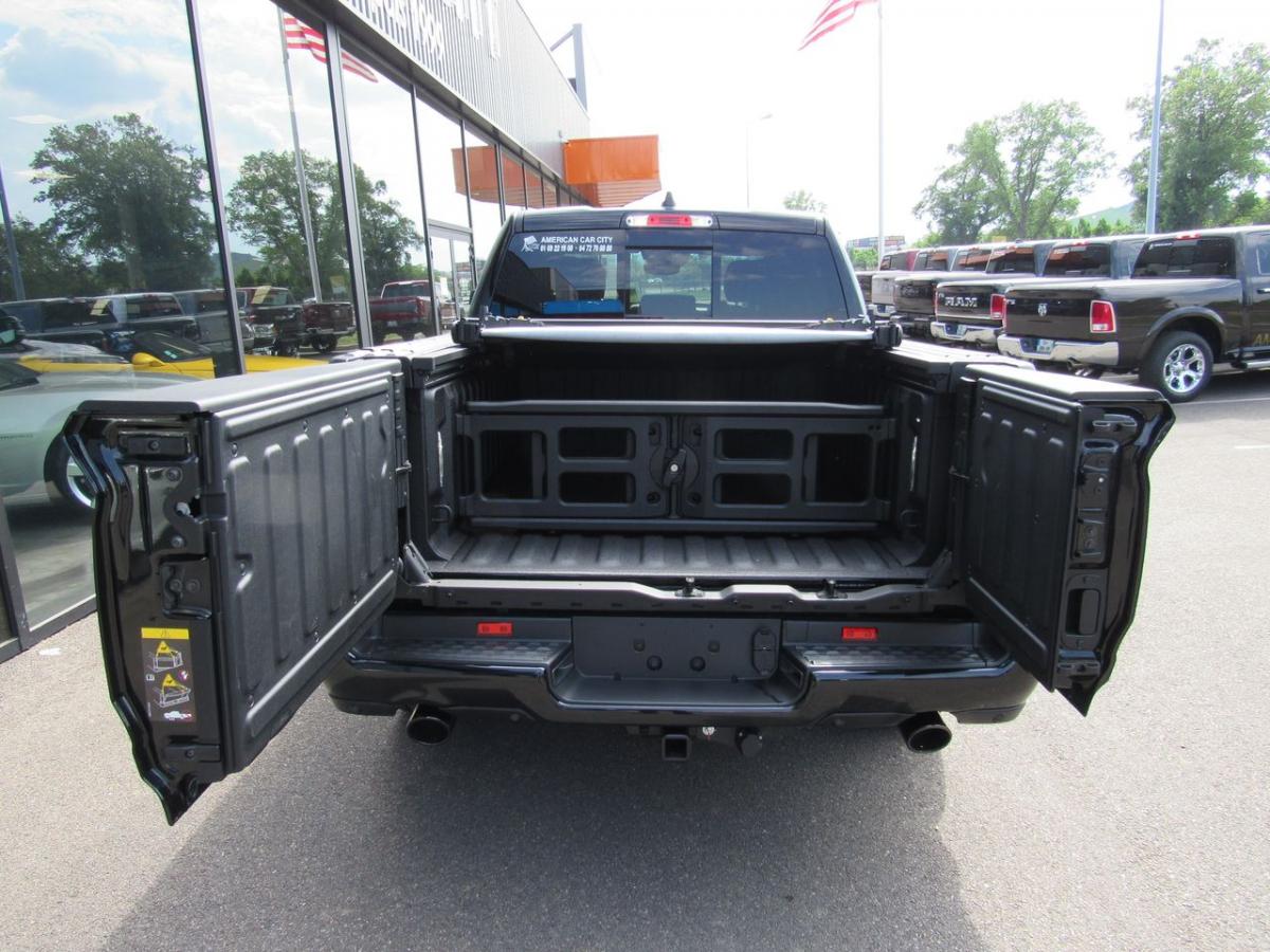 DODGE RAM LIMITED BLACK PACKAGE AIR RAMBOX Hayon multi