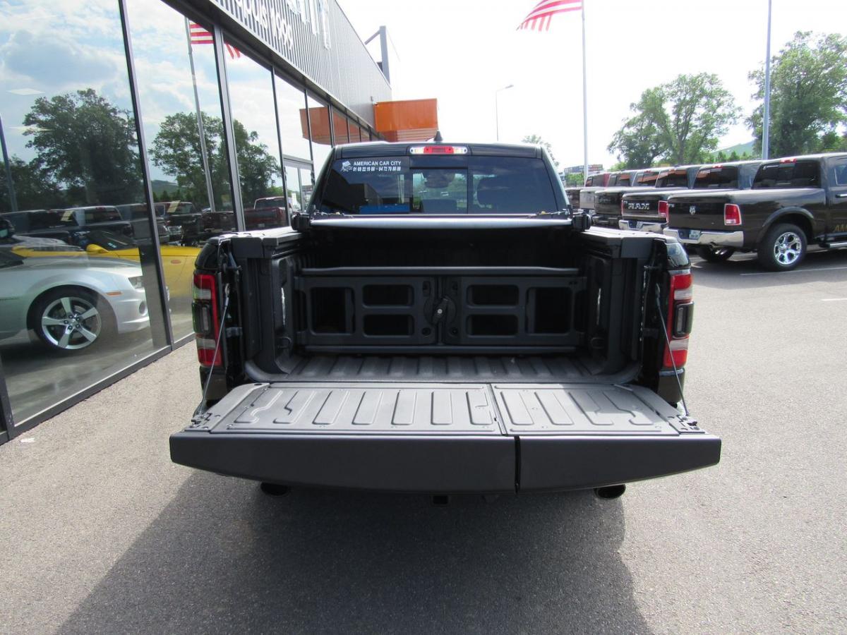 DODGE RAM LIMITED BLACK PACKAGE AIR RAMBOX Hayon multi