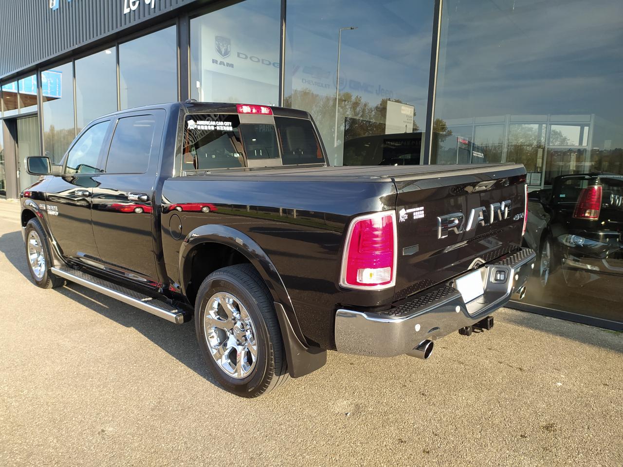 DODGE RAM 1500 CREW LARAMIE