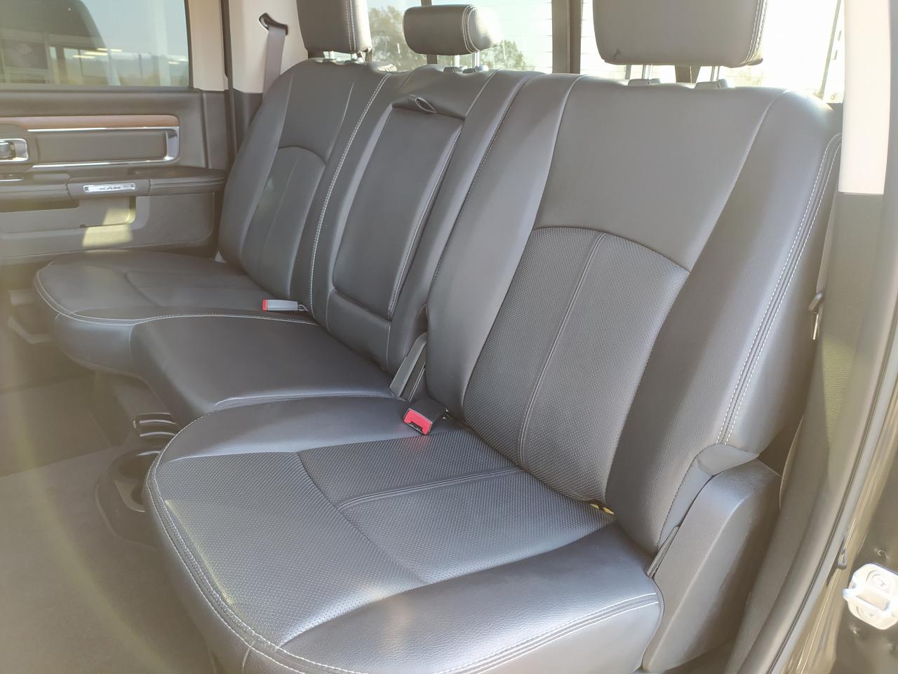 DODGE RAM 1500 CREW LARAMIE