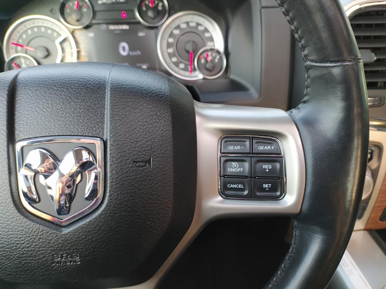 DODGE RAM 1500 CREW LARAMIE